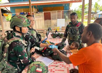 Pos Selal Satgas Yonif 751/VJS Gelar Pengobatan Gratis di Kampung Kalomdol: Kedekatan TNI–Rakyat Kian Terjaga