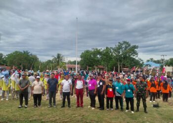 Koramil 12/LP Hadiri Gerak Jalan Santai HUT PGRI dan Hari Guru Nasional ke-80 Tahun 2025 Di Sungai Kanan