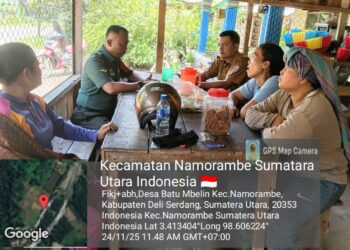 JAKIN SILAHTURAHMI DENGAN WARGA, BABINSA KORAMIL 14/PB ANJANGSANA DI DESA BINAAN.