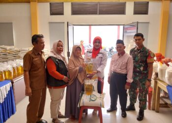 Kolaborasi TNI–Polri Warnai Penyaluran BLTS di Tambun Utara