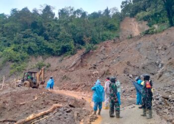 Dandim 0212/TS Kerahkan Personel Tangani dan Bantu Banjir, Longsor, dan Putusnya Jembatan di Madina