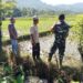Babinsa Apresiasi Kejrun Sawah di Babahrot Maksimalkan Tanam Padi Serentak, Ini Pesannya