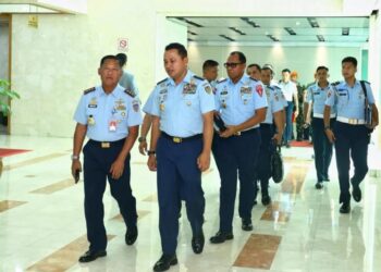 Panglima Korpasgat Hadiri Rapat Kerja Menhan RI Bersama Komisi I DPR RI