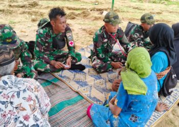 Terobos Pedalaman Gayo Lues, Tim Kesehatan Gabungan TNI dan Relawan Beri Pelayanan Kesehatan Korban Banjir