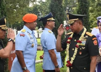 Inspektur Korpasgat Hadiri Penutupan Pendidikan Pasis Dikreg LIV Sesko TNI T.A. 2025