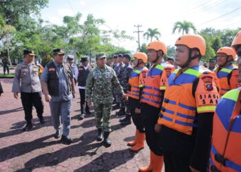 DANDIM 0208 ASAHAN IRUP PADA APEL KESIAPSIAGAAN MENGHADAPI BENCANA HIDROMETEOROLOGI BASAH DI KABUPATEN ASAHAN