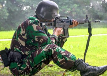 Pantau Kemampuan Perorangan, Prajurit Batalyon Infanteri 1 Marinir Laksanakan Penilaian Menembak Senapan
