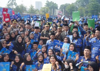 Danrem 042/Gapu Hadiri Upacara HUT Ke-54 Korpri di Lapangan Kantor Gubernur Jambi