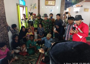 Wamen Mendagri Bima Arya Tinjau Lokasi Pengungsi Banjir Dan Longsor di Pasie Laweh