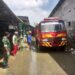 Babinsa Koramil 0201-16/TM bersama unsur Tiga Pilar Desa Tanjung Morawa B melakukan pendampingan penyedotan air banjir di wilayah Binaan