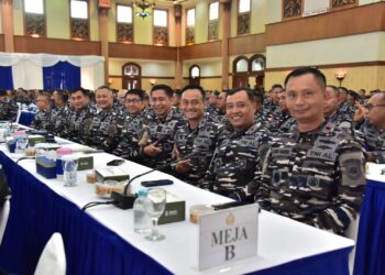 BAHAS BENCANA SUMATERA, KADISLITBANGAL HADIRI APEL KOMANDAN SATUAN TNI AL BENCANA SUMATERA, KADISLITBANGAL HADIRI APEL KOMANDAN SATUAN TNI AL