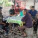 BABINSA BERSAMA KEPLING MELAKSANAKAN KEGIATAN KOMSOS DI WARUNG, IBU RINI