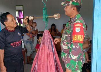 Wujudkan Balita Sehat, Kodim 1209/Bengkayang Dampingi Pelayanan Posyandu