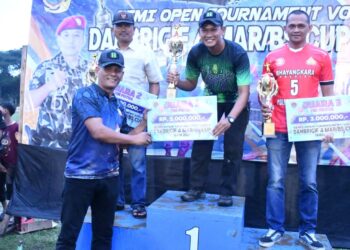 Tim Bola Voli Puslatpurmar 8 Teluk Ratai Rebut Juara Satu Turnamen Danbrigif 4 Mar/BS Cup 2025