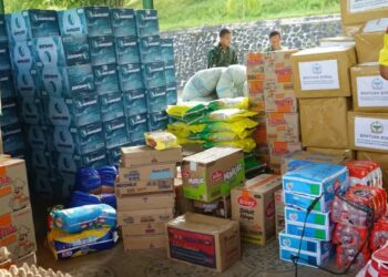 Peduli Prajurit, Danrem 011/Lilawangsa Salurkan Bantuan Sembako Untuk Korban Banjir