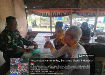 Kegiatan Rutin, Babinsa Komsos Bersama Warga Masyarakat