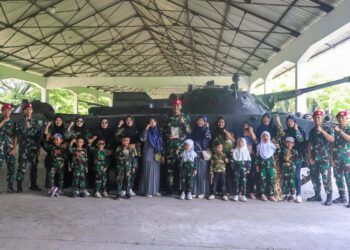 Batalyon Tank Amfibi 2 Marinir Fasilitasi Outdoor Learning KB-RA Insan Mulia Gresik