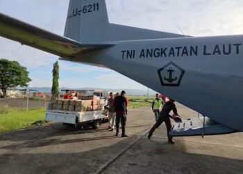 Paksakan Landing di Bandara Blangkejeren, Pesud TNl AL Casa U-6211, Bawa Bantuan Untuk Masyarakat Gayo Lues