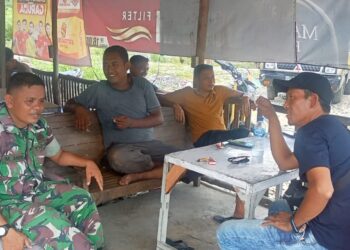 Babinsa di Babahrot Imbau Warga Tak Timbun BBM dan Sembako Pasca Bencana di Aceh