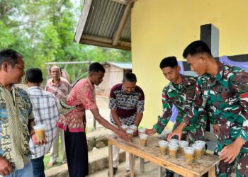Perkuat Persaudaraan, Satgas Pamtas Yonarhanud 2 Kostrad Gelar Minggu Berbagi di Haumeniana
