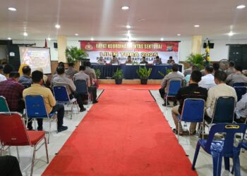 Danramil 11/KP Hadir Rapat Koordinasi Lintas Sektoral kesiapan Operasi Lilin Toba 2025.