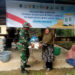 Babinsa Dampingi Penyaluran Bantuan Pangan dan Minyak Goreng di Babahrot