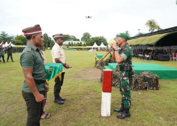 Tonting YWPJ Awali Upacara Hari Juang Korps Infanteri Ke-77 Dipimpin Pangdam Kasuari : Hari Juang Infanteri Momentum Meneguhkan Jati Diri Prajurit Bersama Rakyat