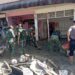 Satgas Gulbencal Yon Armed 2/Kilap Sumagan Bersama Yonif TP 905 dan Koramil 01/BT Bersihkan Fasilitas Umum Pascabanjir di Batangtoru