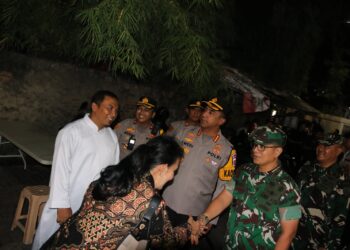 Sinergitas TNI Polri di Wilayah Kota Administrasi Jakarta Barat,Wujudkan Kondusifitas di Hari Natal 2025