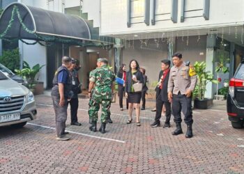 Perayaan Natal, 4 Personil Koramil 01/Tamansari Laksanakan Pengamanan