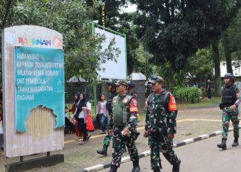Libur Panjang,Kodim 0504/Jakarta Selatan Bantu Pengamanan Ragunan