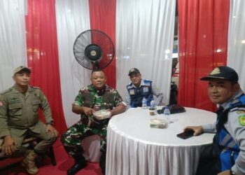 BABINSA KORAMIL 0201-06/MS MELAKSANAKAN POS PAM NATARU TAHUN 2025 – 2026 DIDEPAN PLAZA MILENIUM