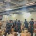 KRI SEMARANG-594 TNI AL DEBARKASI BANTUAN KEMANUSIAAN BAGI KORBAN TERDAMPAK BENCANA BANJIR