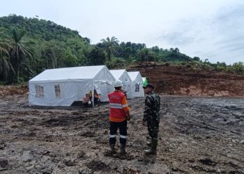 Satgas Kodim 0212/TS Tinjau Lahan Huntara Korban Banjir-Longsor di Batang Toru