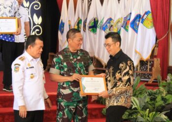 Danrem 042/Gapu Hadiri Penyerahan Penghargaan K3 tingkat Provinsi Jambi