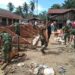 Satgas Gulbencal Kodam I/BB Bersama Warga Lanjutkan Pembangunan MCK Darurat di Desa Huta Godang