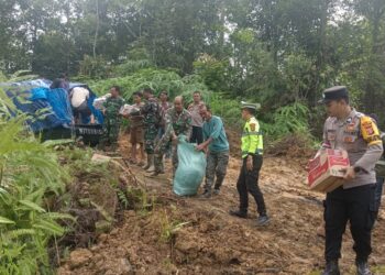 Personel TNI dan Tim Gabungan Kebut Perbaikan Jalan Trangon–Gayo Lues yang Terputus Akibat Longsor