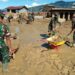 TNI Bersama Warga Gotong Royong Pulihkan Polindes Pascabencana di Aceh Tengah