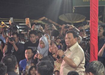 Presiden Prabowo Rayakan Tahun Baru 2026,Nobar Bersama Warga Korban Banjir di Batang Toru, Tapsel