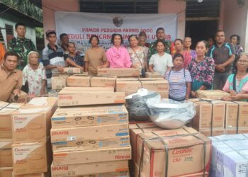 SATGAS GULBENCAL DAN KODIM 0211/TT FASILITASI PENYALURAN BANTUAN PENDIDIKAN DAN BANSOS UNTUK WARGA TERDAMPAK BENCANA DI TAPANULI TENGAH