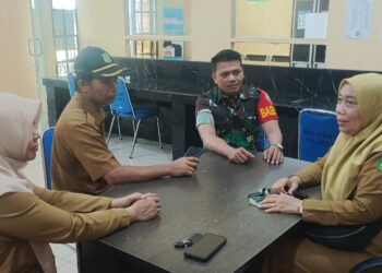 Menjalin Hubungan Baik Dengan Aparatur Kelurahan Babinsa Koramil 0201- 03/MD Serda Sahala Pangaribuan