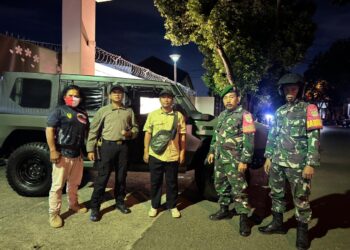 Cegah Gangguan Kamtibmas, Kodim 0506/Tgr Bersama Komduk Gelar Patroli Siskamling