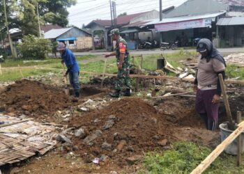 PERCEPATAN PEMBANGUNAN KMP, BABINSA Koramil14/ PB MELAKSANAKAN PENDAMPINGAN PEMBANGUNAN