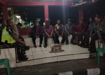 Antisipasi Kerawanan Wilayah, Koramil 03/Teluk Pucung Gelar Patroli Mitigasi dan Siskamling Bersama Komduk