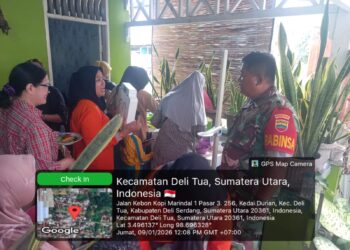 Babinsa Komsos Dengan Ibu-Ibu dan Kader Kesehatan di Desa Binaan