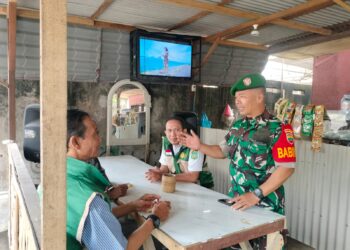 BABINSA MAMFAATKAN WARUNG KOPI SEBAGAI AJANG TEMPAT SILATURAHMI