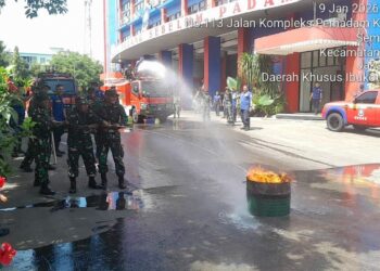 Tinjau Latihan Pengoperasionalan Mobil Damkar ,Ini Arahan Dandim 0502/JU