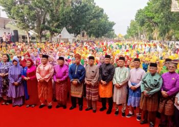 Bersatu dalam Gerak Zapin, Ribuan Perempuan Melayu Riau Tunjukkan Martabat Budaya