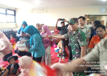 Dapur Umum Kodim 0502/JU Membantu  Memenuhi Kebutuhan Makanan Pengungsi Banjir,Ini Kata Dandim