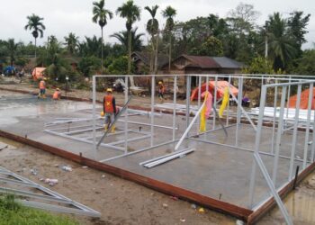 Kodim 0103/Aceh Utara Melalui Koramil 29/Langkahan Kawal Percepatan Huntara PT Waskita di Desa Simpang Tiga